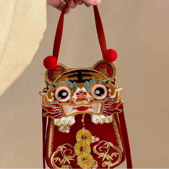 Dragon Embroidered Urban Shoulder Bag