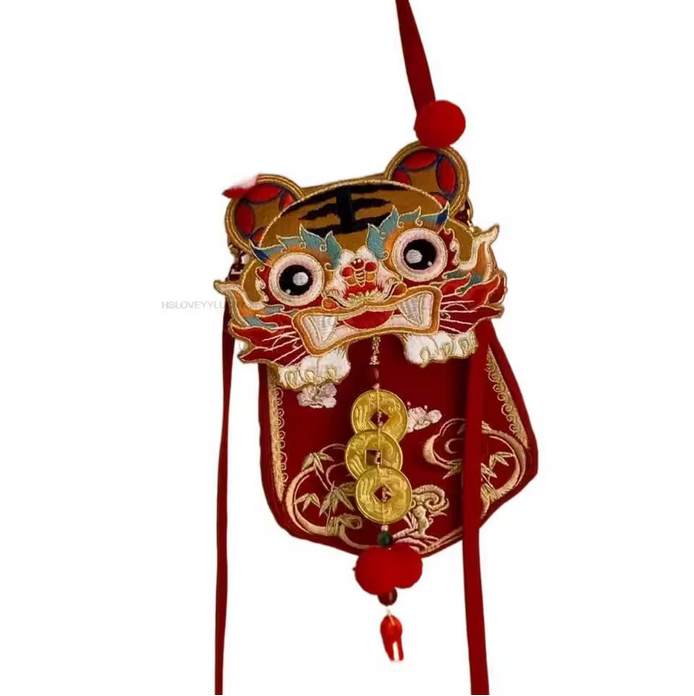 Dragon Embroidered Urban Shoulder Bag
